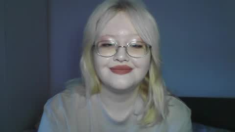 elayne_sweet online show from May 12, 6:10 am