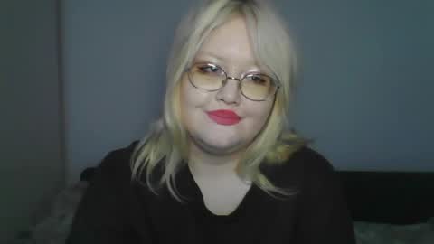 elayne_sweet online show from May 14, 6:20 am