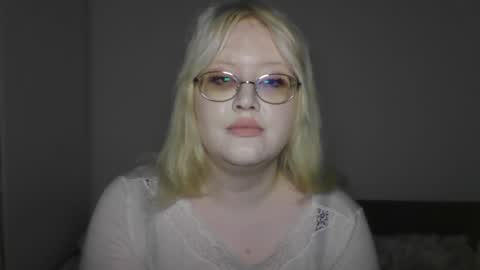 elayne_sweet online show from May 17, 6:00 am