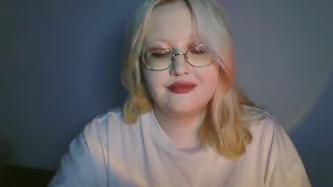 elayne_sweet online show from June 30, 6:03 am