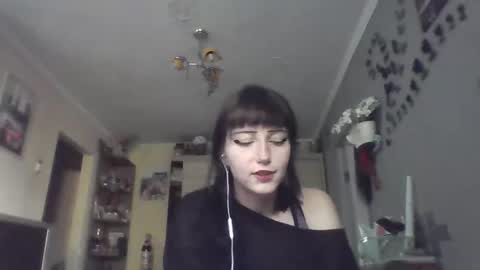Snapshot of elaynetanton chatting on June 26, 4:44 pm Lia online show from June 26, 4:44 pm
