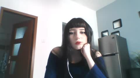 Snapshot of elaynetanton chatting on July 3, 7:04 am Lia online show from July 3, 7:04 am