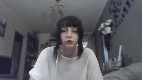 Snapshot of elaynetanton chatting on July 20, 4:31 pm Lia online show from July 20, 4:31 pm