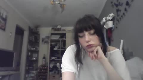 Snapshot of elaynetanton chatting on July 21, 4:37 am Lia online show from July 21, 4:37 am
