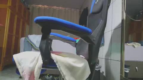 Elcimar online show from March 15, 3:18 pm