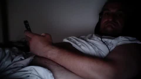 Snapshot of elcretinmo chatting on June 8, 1:28 am elcretinmo online show from June 8, 1:28 am