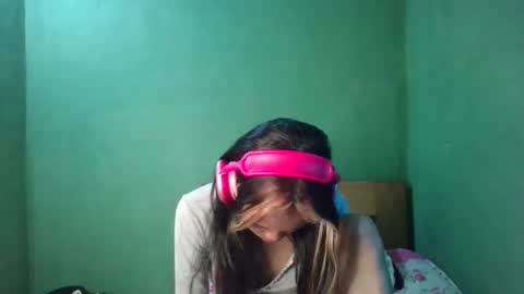 Snapshot of eldie69 chatting on April 17, 12:08 pm eldie69 online show from April 17, 12:08 pm