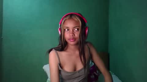 Snapshot of eldie69 chatting on May 5, 7:00 pm eldie69 online show from May 5, 7:00 pm