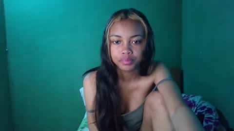 Snapshot of eldie69 chatting on May 7, 4:18 am eldie69 online show from May 7, 4:18 am