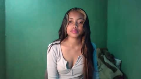 Snapshot of eldie69 chatting on May 10, 12:21 pm eldie69 online show from May 10, 12:21 pm