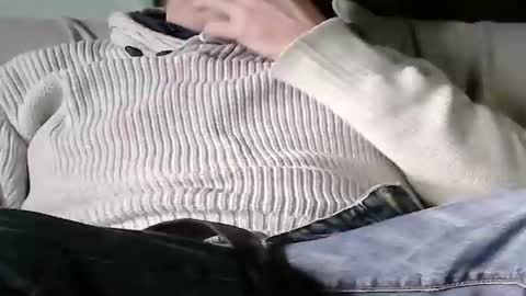 Snapshot of eldonan chatting on December 21, 11:33 am Nando online show from December 21, 11:33 am