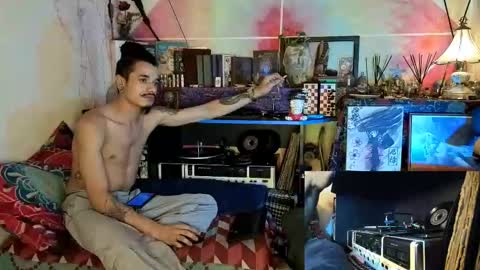 Snapshot of eleazar_blake chatting on October 7, 12:52 am Sir Eleazar online show from October 7, 12:52 am