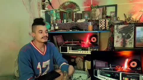 Snapshot of eleazar_blake chatting on November 22, 8:46 am Sir Eleazar online show from November 22, 8:46 am