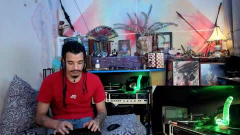 Snapshot of eleazar_blake chatting on December 17, 2:39 am Sir Eleazar online show from December 17, 2:39 am