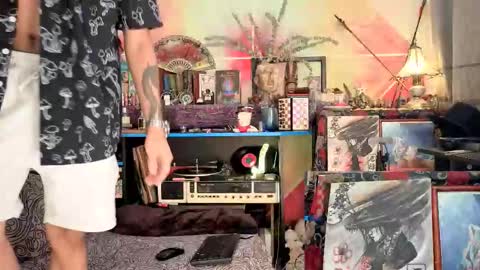 Snapshot of eleazar_blake chatting on December 18, 6:25 pm Sir Eleazar online show from December 18, 6:25 pm