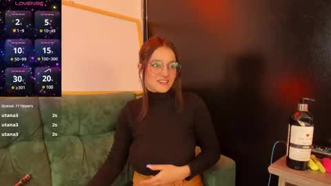 Snapshot of elecktra_sweet chatting on February 19, 1:51 am Elecktra online show from February 19, 1:51 am