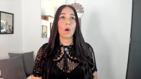 Electra- Please help me reach 100 likes online show from May 5, 11:57 pm