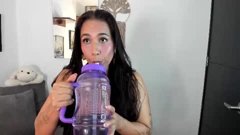 Electra- Please help me reach 100 likes online show from June 21, 1:19 am