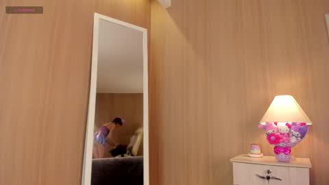 Snapshot of electraraptiss chatting on March 21, 8:34 pm - online show from March 21, 8:34 pm