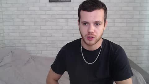 Snapshot of electric_smile chatting on October 1, 6:41 am Alex online show from October 1, 6:41 am