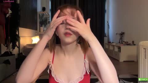 Snapshot of electric_woman chatting on November 28, 10:29 am Aleksa online show from November 28, 10:29 am