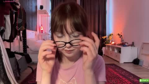 Snapshot of electric_woman chatting on January 17, 10:31 am Aleksa online show from January 17, 10:31 am