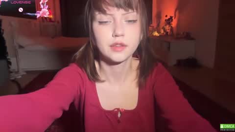 Snapshot of electric_woman chatting on April 10, 6:34 pm Aleksa online show from April 10, 6:34 pm