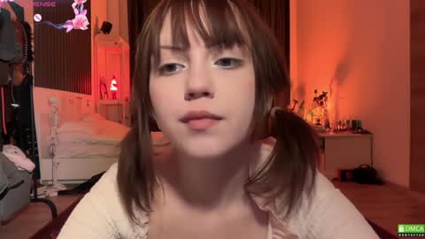Snapshot of electric_woman chatting on April 11, 6:45 pm Aleksa online show from April 11, 6:45 pm