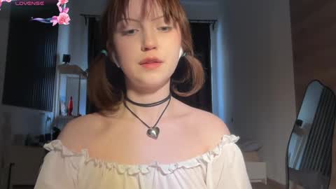Snapshot of electric_woman chatting on April 28, 3:28 pm Aleksa online show from April 28, 3:28 pm