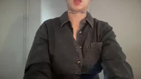 Julia Follow me on Onlyfansju grosroberts online show from October 12, 3:22 pm