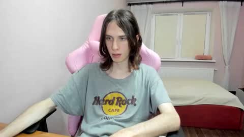 Snapshot of eleganc3 chatting on September 10, 9:37 pm eleganc3 online show from September 10, 9:37 pm