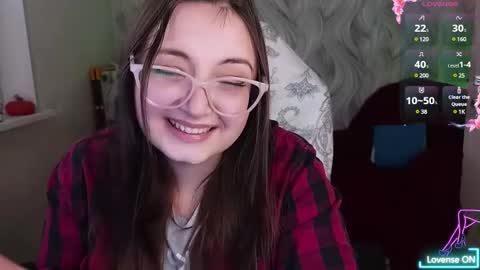 Snapshot of elegant_audacity chatting on December 12, 7:52 am Rachel online show from December 12, 7:52 am