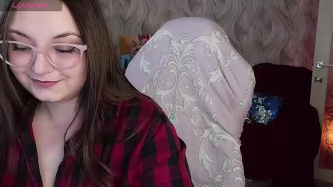 Snapshot of elegant_audacity chatting on January 9, 11:14 am Rachel online show from January 9, 11:14 am