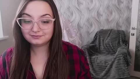 Snapshot of elegant_audacity chatting on February 18, 11:33 am Rachel online show from February 18, 11:33 am