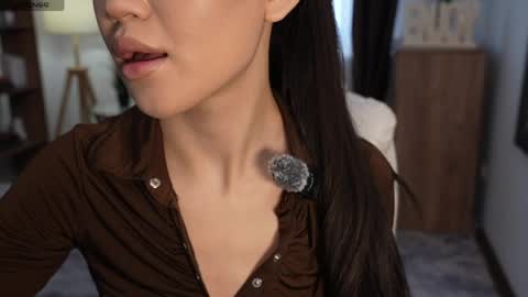 Jess online show from April 24, 8:17 am
