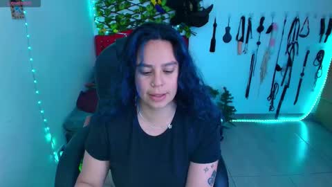 Snapshot of elektra_32 chatting on February 3, 6:11 am elektra online show from February 3, 6:11 am