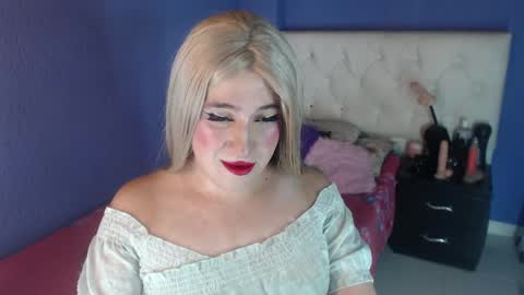 elektra_doll online show from May 16, 2:19 am