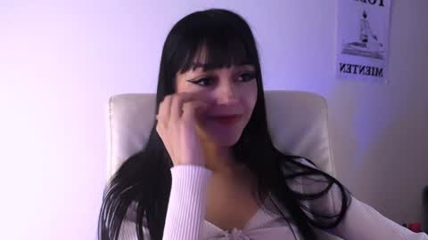 Snapshot of elektra_sky11 chatting on February 7, 5:18 pm Elektra Sky online show from February 7, 5:18 pm