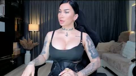 Snapshot of elektravelvet chatting on March 23, 7:45 am ElektraSheDemon online show from March 23, 7:45 am