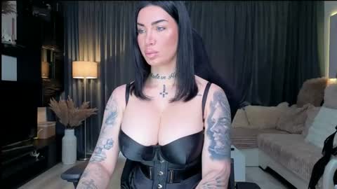 Snapshot of elektravelvet chatting on March 27, 8:37 am ElektraSheDemon online show from March 27, 8:37 am