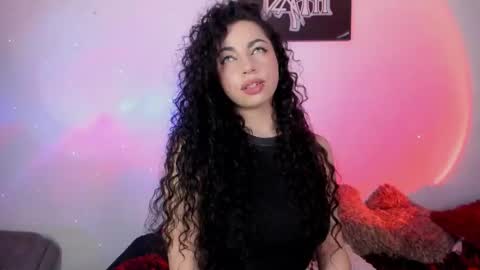 Snapshot of elena_lust chatting on January 8, 4:53 pm Elena online show from January 8, 4:53 pm