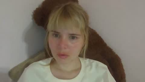Snapshot of elenaflirt chatting on July 31, 8:30 pm Elena online show from July 31, 8:30 pm