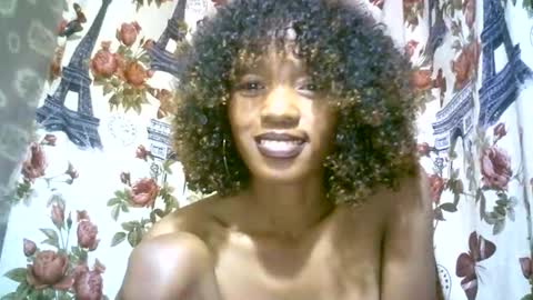 Snapshot of elenah0123 chatting on September 25, 7:01 am elenah013 online show from September 25, 7:01 am