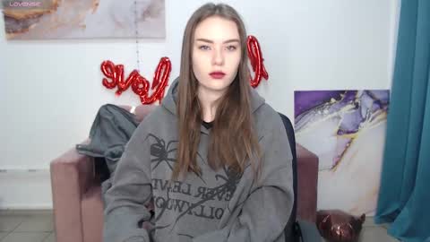 Snapshot of elenaoconar chatting on February 25, 12:13 pm elenaoconar online show from February 25, 12:13 pm