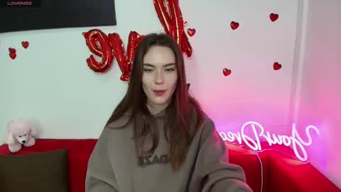Snapshot of elenaoconar chatting on March 11, 9:45 am elenaoconar online show from March 11, 9:45 am
