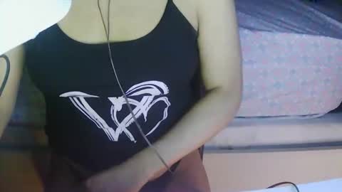 Snapshot of elenarosets chatting on March 17, 8:28 am Elena Rose online show from March 17, 8:28 am