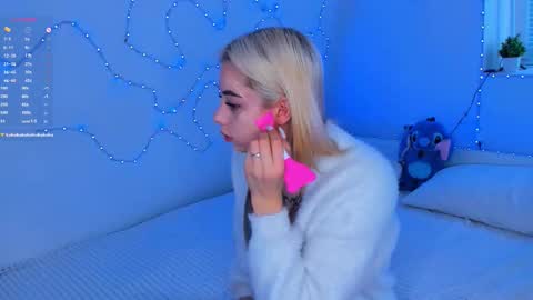 Elenavelvet online show from February 12, 12:16 am