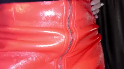 Snapshot of elenaza chatting on March 13, 8:37 pm elenaza online show from March 13, 8:37 pm