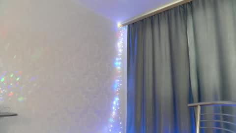 Snapshot of elenaza chatting on May 19, 10:21 am elenaza online show from May 19, 10:21 am