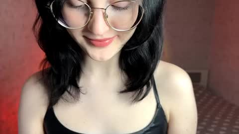 Annie PVT IS OPEN online show from May 12, 9:12 pm